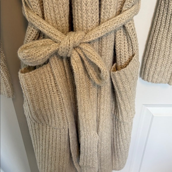 Faux Fur Collar Knit Cardigan - Picture 3 of 6